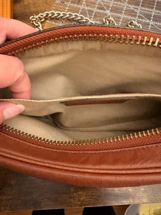 Coach - Picture 4 of 7